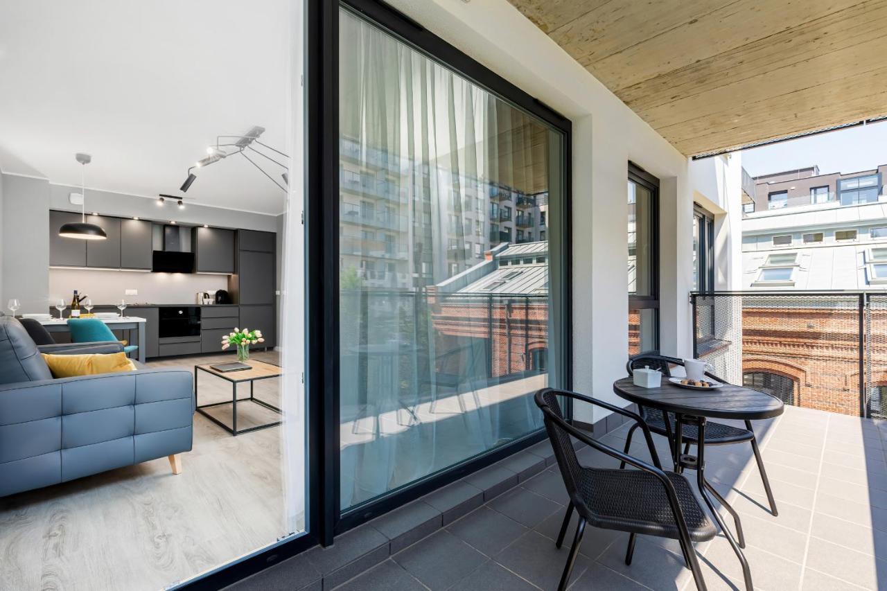 Modern Center By Renters Apartment