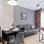 Modern City Center Apartments By Noclegi Renters